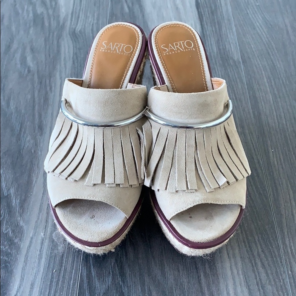 Super Cute Franco Sarto Heeled Sandal!